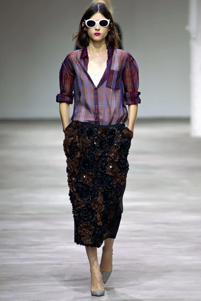 Look 1